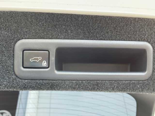 レクサス ＲＸ 450h バージョンL 佐賀県 2017(平29)年 9.3万km ソニッククォーツ 純正ナビ/Bluetooth/CD/DVD/USB/地デジテレビ/バックカメラ/フロントカメラ/サイドカメラ/純正フルエアロ/レクサスセーフティシステム+/・追従機能付きクルーズコントロール/・衝突軽減システム/・レーンキープアシスト/・ブラインドスポットモニター/・クリアランスソナー/LEDオートライト／オートマチックハイビーム/全席シートヒーター/前席エアシート/前席パワーシート/メモリシート/ブレーキホールド/20インチ純正アルミホイール/後席モニター/ヘッドアップディスプレイ/ウッド調革巻きステアリング/ETC2.0/前後ドライブレコーダー/前後コーナーセンサー/スペアキー/カードキー/保証書/取扱説明書/点検記録簿(H29/30/R1/2/3/4/5)