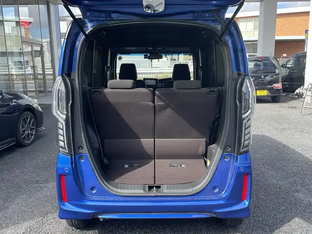 ホンダ Ｎ ＢＯＸ カスタム G L ホンダセンシング 岐阜県 2017(平29)年 8.4万km ブリリアントスポーティブルーメタリック2トーン (株)IDOMが運営する【じしゃロン多治見店】の自社ローン専用車両になります。こちらは現金またはオートローンご利用時の価格です。自社ローンご希望の方は別途その旨お申付け下さい。/ディーラーオプションナビ/　（Bluetooth/CD/ワンセグ）/左側パワースライドドア/ホンダセンシング/・アダプティブクルーズコントロール/・レーンキープアシスト/・衝突軽減ブレーキ/・先行車発進お知らせ/・標識認識機能/オートライト/フォグランプ/ETC/ドライブレコーダー