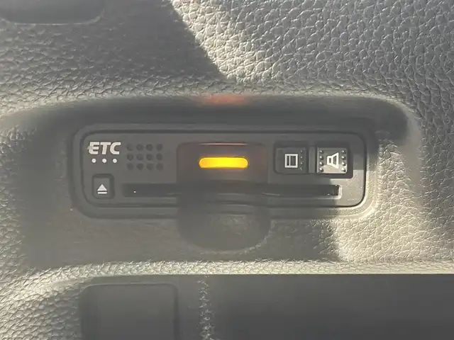 ホンダ Ｎ ＢＯＸ カスタム G L ホンダセンシング 岐阜県 2017(平29)年 8.4万km ブリリアントスポーティブルーメタリック2トーン (株)IDOMが運営する【じしゃロン多治見店】の自社ローン専用車両になります。こちらは現金またはオートローンご利用時の価格です。自社ローンご希望の方は別途その旨お申付け下さい。/ディーラーオプションナビ/　（Bluetooth/CD/ワンセグ）/左側パワースライドドア/ホンダセンシング/・アダプティブクルーズコントロール/・レーンキープアシスト/・衝突軽減ブレーキ/・先行車発進お知らせ/・標識認識機能/オートライト/フォグランプ/ETC/ドライブレコーダー