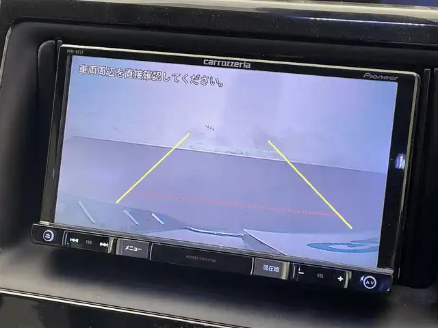 トヨタ ヴォクシー ZS 煌 滋賀県 2016(平28)年 8万km ホワイトパールクリスタルシャイン 社外エアロ（NOBLESSE）/社外１８AW（共豊）/社外メモリーナビ/【CD/DVD/USB/Bluetooth/フルセグ】/フリップダウンモニター/LEDヘッドライト/両側パワースライドドア/バックカメラ/スマートキー/ETC/オートハイビーム/レーンキープアシスト