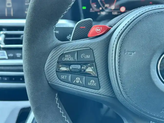 ＢＭＷ ３２０ｄ xDrive Mスポーツ 島根県 2019(令1)年 3.5万km アルピンホワイトⅢ 登録時走行距離34346km/取扱説明書/保証書/４WD/ETC/純正ナビ/（Bluetooth・AppleCarPlay・USB）/BMWライブコックピット/ヘッドアップディスプレイ/バックカメラ/ドライブレコーダー/アダプティブクルーズコントロール/レーンキープアシスト/パーキングアシスト/速度制限認識/接近警告/後車追突警告/衝突軽減ブレーキ/アダプティブLEDヘッドライト/ハイビームアシスト/レインセンサー/置くだけ充電/レザーシート/メモリー付パワーシート/シートヒーター/革巻きステアリング/ステアリングスイッチ/パドルシフト/ウインカーミラー/電動パーキングブレーキ/ウインカーミラー/プッシュスタート/スペアキー/エアバック（W・サイド・カーテン）/ABS/横滑り防止機能