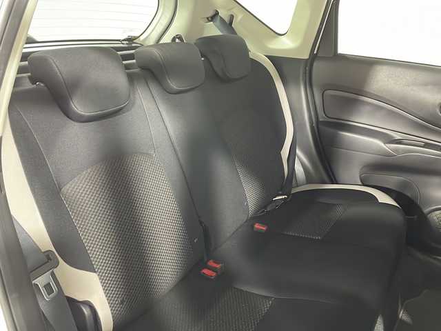 日産 ノート e－パワー X 広島県 2018(平30)年 5.5万km ホワイト 社外ナビ　/アラウンドビューモニター　/デジタルルームミラー　/オートハイビーム　/レーンキープアシスト　/オートライト　/衝突軽減　/コーナーセンサー　/スマートキー　/Bluetooth　/ドライブレコーダー　/ETC/純正１４インチホイールキャップ(185/70/R14)/エアバック（運転席/助手席）