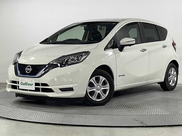 日産 ノート e－パワー X 広島県 2018(平30)年 5.5万km ホワイト 社外ナビ　/アラウンドビューモニター　/デジタルルームミラー　/オートハイビーム　/レーンキープアシスト　/オートライト　/衝突軽減　/コーナーセンサー　/スマートキー　/Bluetooth　/ドライブレコーダー　/ETC/純正１４インチホイールキャップ(185/70/R14)/エアバック（運転席/助手席）
