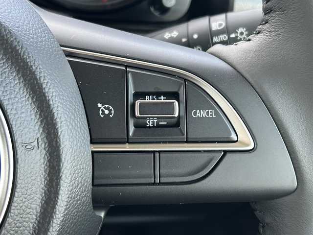 スズキ ジムニー XC 岡山県 2024(令6)年 0.1万km ジャングルグリーン クルーズコントロール/衝突被害軽減システム/クリアランスソナー/車線逸脱警報システム/シートヒーター/サイドミラーヒーター/ヘッドライトウォッシャー/４WD/ヒルディセントコントロール/純正アルミホイール/LEDヘッドライト/スマートキー
