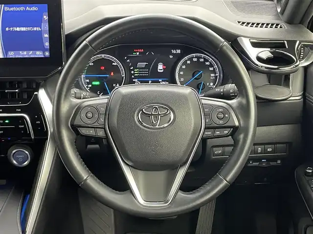 トヨタ ハリアー ハイブリッド Z 岡山県 2020(令2)年 5.3万km プレシャスブラックパール JBLサウンド/Toyota Safety Sense	/・プリクラッシュセーフティ		/・レーントレーシングアシスト		/・レーダークルーズコントロール		/・ブラインドスポットモニター/・オートマチックハイビーム	/・クリアランスソナー	/ヘッドアップディスプレイ/純正12.3型DAナビ/（USB/BT/フルセグ/Miracast/HDMI/AUX/iPod)/フルセグTV/デジタルインナーミラー（ドラレコ付）/バックカメラ/AC1500W充電/パワーバックドア/ハーフレザー/運転席パワーシート/ビルトインETC2.0/プッシュスタート/スマートキー/LEDヘッドライト/LEDフォグランプ/純正19inAW/純正フロアマット/ドアバイザー