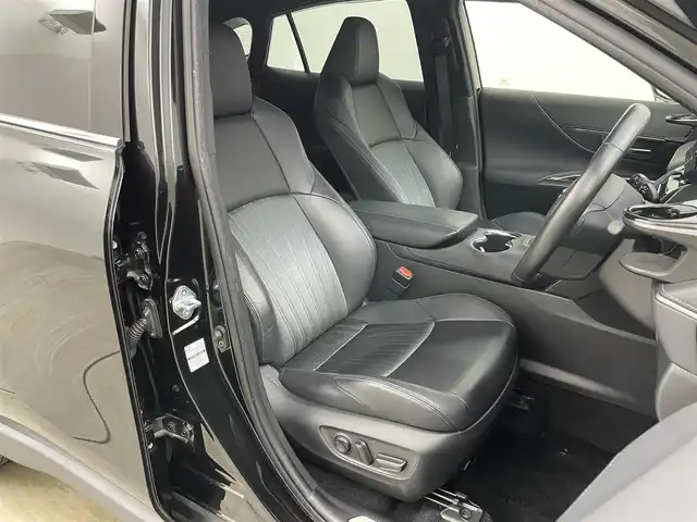 トヨタ ハリアー ハイブリッド Z 岡山県 2020(令2)年 5.3万km プレシャスブラックパール JBLサウンド/Toyota Safety Sense	/・プリクラッシュセーフティ		/・レーントレーシングアシスト		/・レーダークルーズコントロール		/・ブラインドスポットモニター/・オートマチックハイビーム	/・クリアランスソナー	/ヘッドアップディスプレイ/純正12.3型DAナビ/（USB/BT/フルセグ/Miracast/HDMI/AUX/iPod)/フルセグTV/デジタルインナーミラー（ドラレコ付）/バックカメラ/AC1500W充電/パワーバックドア/ハーフレザー/運転席パワーシート/ビルトインETC2.0/プッシュスタート/スマートキー/LEDヘッドライト/LEDフォグランプ/純正19inAW/純正フロアマット/ドアバイザー