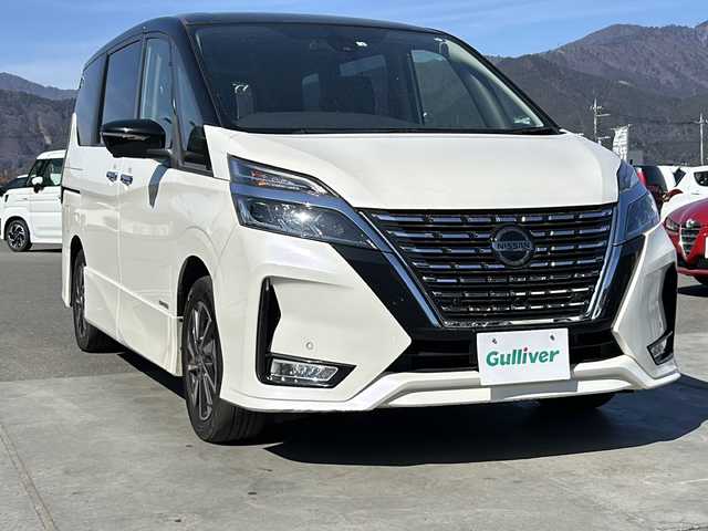 日産 セレナ ハイウェイスター V 山梨県 2020(令2)年 5万km ブリリアントホワイトパール 2トーン 純正10インチナビ/地デジTV/純正CD/DVD/Bluetooth/バック/全方位カメラ/フリップダウンリアモニター/セカンドシートリフトアップ/セーフティパック/両側パワースライドドア/純正16インチＡＷ/ドライブレコーダー/ビルトインＥＴＣ/スマートキー