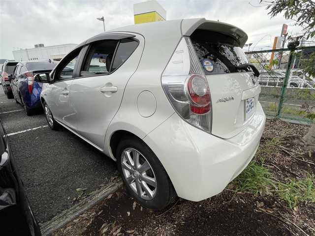 トヨタ アクア G ブラックソフトレザーセレ 神奈川県 2014(平26)年 4.5万km ライムホワイトパールクリスタルシャイン 【(株)IDOMが運営する【じしゃロン相模原店】の自社ローン対象車両になります。こちらは現金ご利用時の価格です。自社ローンご希望の方は別途その旨お申付け下さい。】/純正メモリナビ/バックカメラ/ブラックレザーシート/ETC/ヘッドライトウォッシャー/スマートキー×2/プッシュスタート/純正アルミホイール