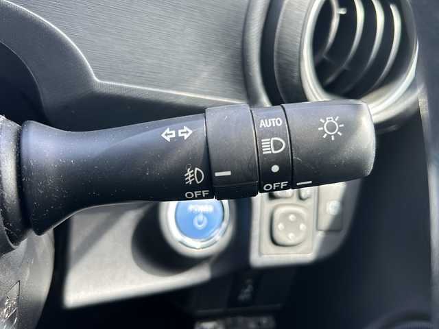 トヨタ アクア G ブラックソフトレザーセレ 神奈川県 2014(平26)年 4.5万km ライムホワイトパールクリスタルシャイン 【(株)IDOMが運営する【じしゃロン相模原店】の自社ローン対象車両になります。こちらは現金ご利用時の価格です。自社ローンご希望の方は別途その旨お申付け下さい。】/純正メモリナビ/バックカメラ/ブラックレザーシート/ETC/ヘッドライトウォッシャー/スマートキー×2/プッシュスタート/純正アルミホイール