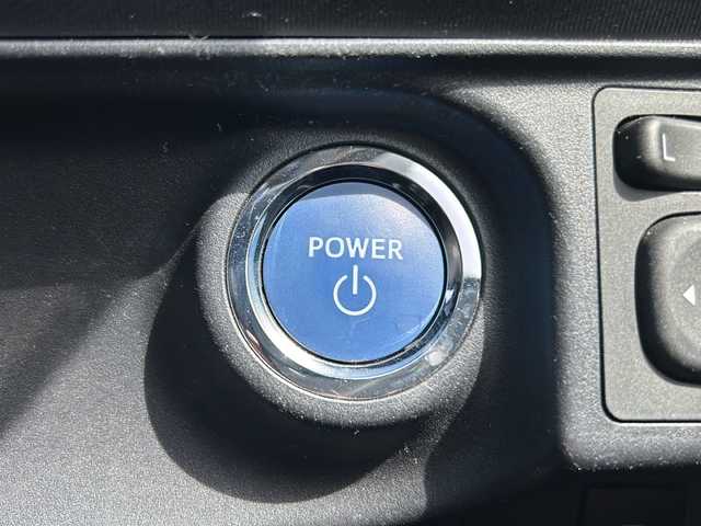 トヨタ アクア G ブラックソフトレザーセレ 神奈川県 2014(平26)年 4.5万km ライムホワイトパールクリスタルシャイン 【(株)IDOMが運営する【じしゃロン相模原店】の自社ローン対象車両になります。こちらは現金ご利用時の価格です。自社ローンご希望の方は別途その旨お申付け下さい。】/純正メモリナビ/バックカメラ/ブラックレザーシート/ETC/ヘッドライトウォッシャー/スマートキー×2/プッシュスタート/純正アルミホイール