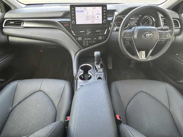 トヨタ カムリ WSレザーパッケージ 福島県 2022(令4)年 0.5万km アティチュードブラックマイカ/プラチナホワイトパールマイカ 純正８インチナビ/(BT/DVD/CD/AM/FM)/パノラミックビューモニター/レーダークルーズコントロール/ブラインドスポットモニター/衝突軽減ブレーキ/レーンキープアシスト/レザーシート/前席シートヒーター/LEDヘッドライト/ドライブレコーダー/プッシュスタート/コーナーセンサー