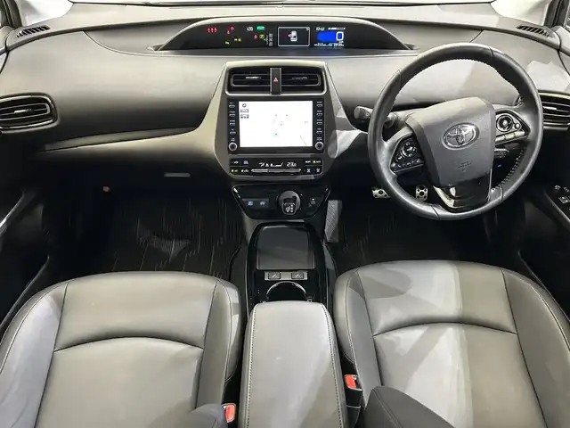 トヨタ プリウス S ツーリングセレ ブラックED 愛媛県 2021(令3)年 3万km プレシャスブラックパール メーカー８インチナビ　バックカメラ　黒革シート　シートヒーター　追従型クルーズコントロール　ＥＴＣ　社外１５インチアルミホイール　ドライブレコーダー　ＬＥＤヘッドライト