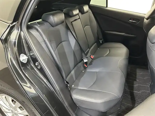 トヨタ プリウス S ツーリングセレ ブラックED 愛媛県 2021(令3)年 3万km プレシャスブラックパール メーカー８インチナビ　バックカメラ　黒革シート　シートヒーター　追従型クルーズコントロール　ＥＴＣ　社外１５インチアルミホイール　ドライブレコーダー　ＬＥＤヘッドライト