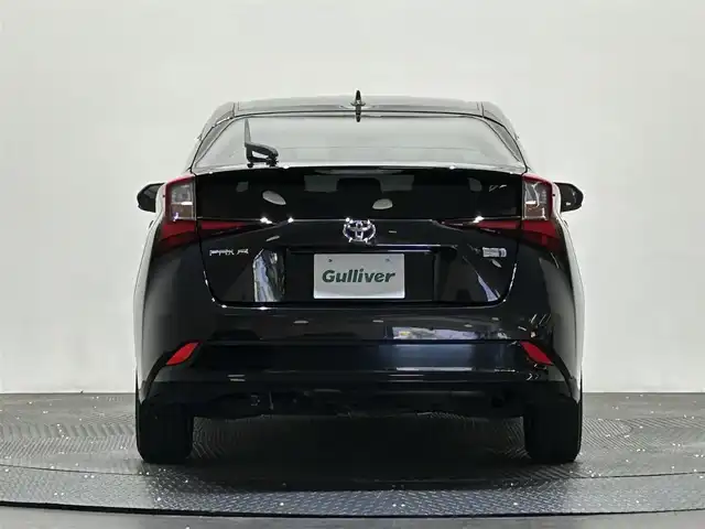 トヨタ プリウス S ツーリングセレ ブラックED 愛媛県 2021(令3)年 3万km プレシャスブラックパール メーカー８インチナビ　バックカメラ　黒革シート　シートヒーター　追従型クルーズコントロール　ＥＴＣ　社外１５インチアルミホイール　ドライブレコーダー　ＬＥＤヘッドライト