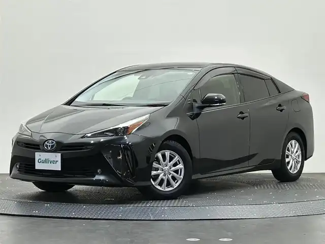 トヨタ プリウス S ツーリングセレ ブラックED 愛媛県 2021(令3)年 3万km プレシャスブラックパール メーカー８インチナビ　バックカメラ　黒革シート　シートヒーター　追従型クルーズコントロール　ＥＴＣ　社外１５インチアルミホイール　ドライブレコーダー　ＬＥＤヘッドライト