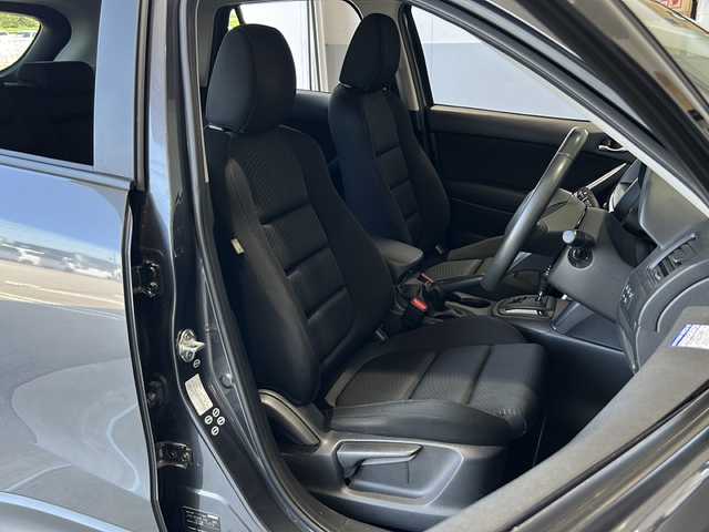 マツダ ＣＸ－５ XD 富山県 2013(平25)年 6.9万km メテオグレーマイカ 純正ＨＤＤナビ　/フルセグ　/サンルーフ　/ガラスルーフ　/スマートブレーキサポート　/禁煙車　/バックカメラ　/ディーゼル　/4WD　/LEDヘッドライト　/スマートキー　/純正アルミホイール　/純正オーディオ　/ウィンカーミラー/電動格納ミラー/アイドリングストップ/ETC/プッシュスタート