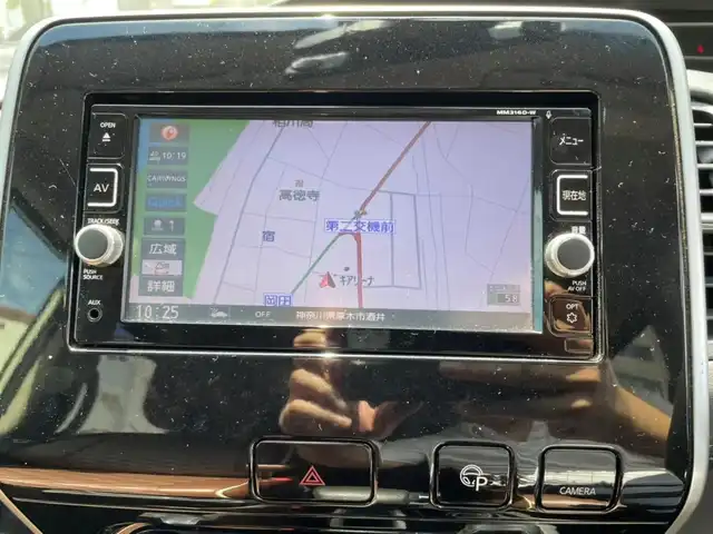 日産 セレナ ハイウェイスター 石川県 2016(平28)年 7.8万km ブリリアントホワイトパール ワンオーナー/ハンズフリー両側パワースライドドア/エマージェンシーブレーキ/純正メモリナビ・フルセグTV/　CD/DVD/SD/Bluetooth/アラウンドビューモニター/社外グリル/クルーズコントロール/純正１６インチアルミホイール/プッシュスタート/スマートキー×２/ETC/新車時保証書/取扱説明書
