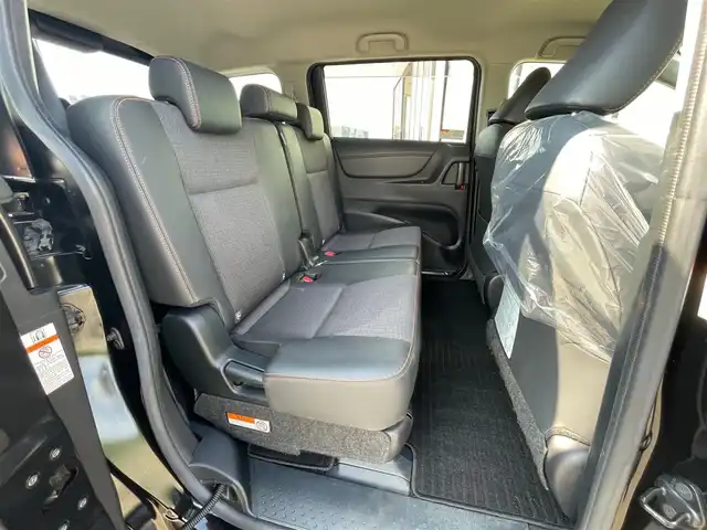 トヨタ シエンタ G 大阪府 2018(平30)年 3.9万km ブラックマイカ 純正ナビ　/   フルセグTV/CD/DVD/Bluetooth/USB　/バックモニター　/衝突軽減ブレーキ　/ＶＩＯＬＥＮＴＯ15インチアルミホイール/両側パワースライドドア/レーンキープアシスト　/アイドリングストップ　/ステアリングスイッチ/オートマチックハイビーム　　/プッシュスタート　/スマートキー　/ビルトインＥＴＣ　/ＬＥＤ