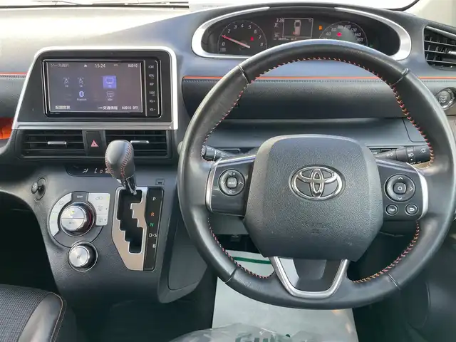 トヨタ シエンタ G 大阪府 2018(平30)年 3.9万km ブラックマイカ 純正ナビ　/   フルセグTV/CD/DVD/Bluetooth/USB　/バックモニター　/衝突軽減ブレーキ　/ＶＩＯＬＥＮＴＯ15インチアルミホイール/両側パワースライドドア/レーンキープアシスト　/アイドリングストップ　/ステアリングスイッチ/オートマチックハイビーム　　/プッシュスタート　/スマートキー　/ビルトインＥＴＣ　/ＬＥＤ