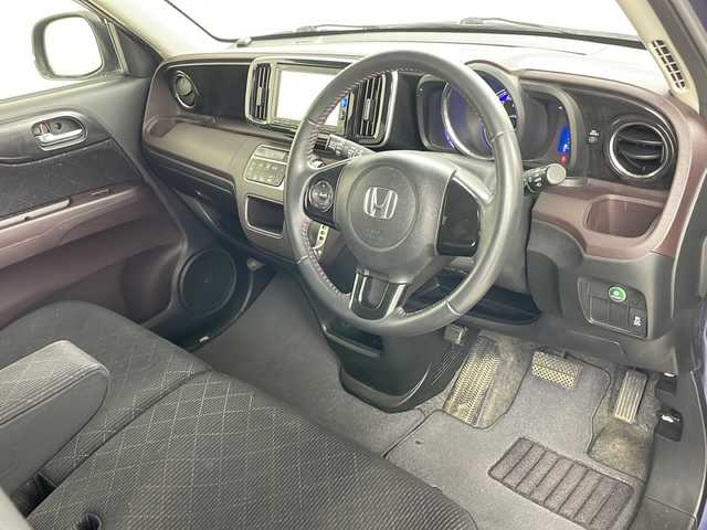 ホンダ Ｎ ＯＮＥ プレミアム Lパッケージ 道央・札幌 2013(平25)年 9万km プレミアムブルームーンパール ・4WD/・純正ナビ（TV＆CD＆DVD＆BT＆SD）/・バックカメラ/・ECON/・横滑り防止/・ステアリングスイッチ/・ETC/・オートライト/・キセノンライト/・スマートキー/・純正エンジンスターター