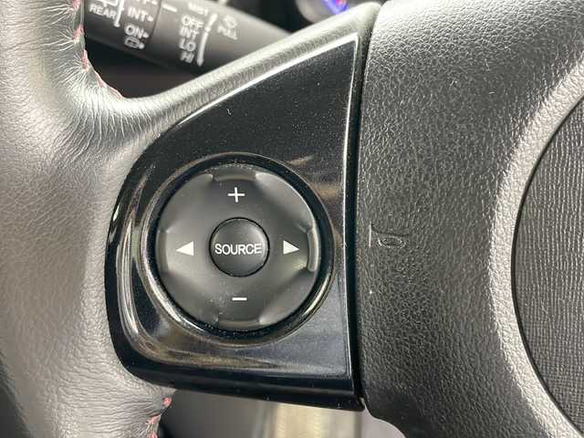 ホンダ Ｎ ＯＮＥ プレミアム Lパッケージ 道央・札幌 2013(平25)年 9万km プレミアムブルームーンパール ・4WD/・純正ナビ（TV＆CD＆DVD＆BT＆SD）/・バックカメラ/・ECON/・横滑り防止/・ステアリングスイッチ/・ETC/・オートライト/・キセノンライト/・スマートキー/・純正エンジンスターター