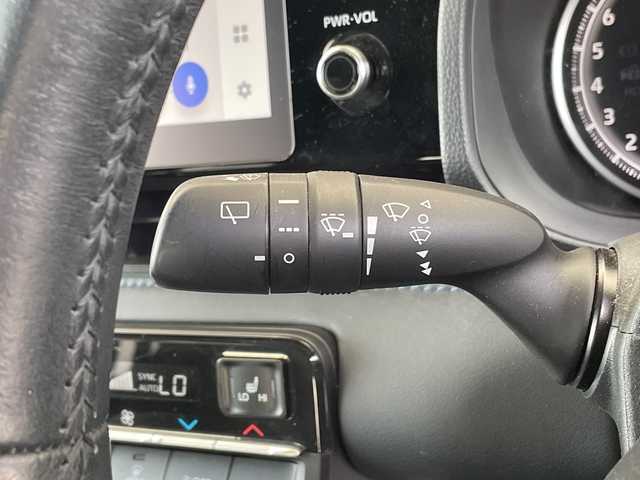 トヨタ ヴォクシー S－Z 愛知県 2023(令5)年 2.6万km アティチュードブラックマイカ 純正10.5型ディスプレイオーディオナビ/フリップダウンモニター/両側パワースライドドア/レーダークルーズコントロール/シートヒーター/バックカメラ/コーナーセンサー/純正アルミホイール/ETC2.0/LEDヘッドライト/リアオートエアコン/レーンキープアシスト/オートマチックハイビーム/衝突軽減システム/フルセグ/CD DVD/Bluetooth/ステアリングスイッチ/スマートキー/プッシュスタート