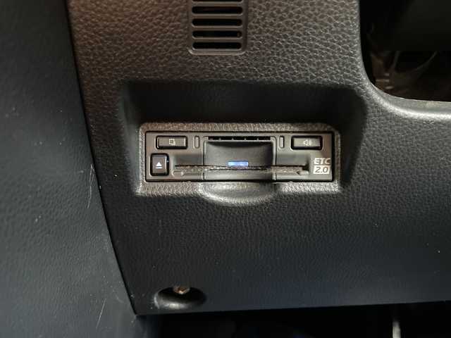 トヨタ ヴォクシー S－Z 愛知県 2023(令5)年 2.6万km アティチュードブラックマイカ 純正10.5型ディスプレイオーディオナビ/フリップダウンモニター/両側パワースライドドア/レーダークルーズコントロール/シートヒーター/バックカメラ/コーナーセンサー/純正アルミホイール/ETC2.0/LEDヘッドライト/リアオートエアコン/レーンキープアシスト/オートマチックハイビーム/衝突軽減システム/フルセグ/CD DVD/Bluetooth/ステアリングスイッチ/スマートキー/プッシュスタート