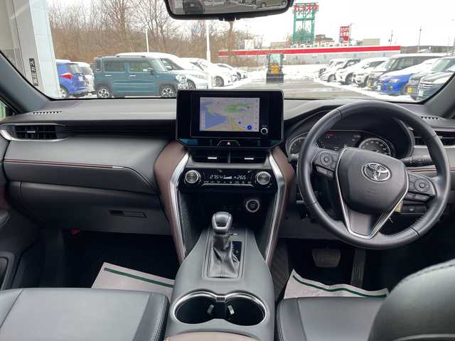 トヨタ ハリアー G 青森県 2024(令6)年 2.7万km ブラック ワンオーナー/４WD/純正SDナビ/（BT／AM／FM／DVD）/バックカメラ/黒レザーシート/パワーシート（運転席）/ステアリングスイッチ/クルーズコントロール/LEDヘッドライト/オートマチックハイビーム/デジタルインナーミラー/ドライブレコーダー（前後）/ETC2.0/スペアキー1本/エンジンスターター/保証書/取り扱い説明書