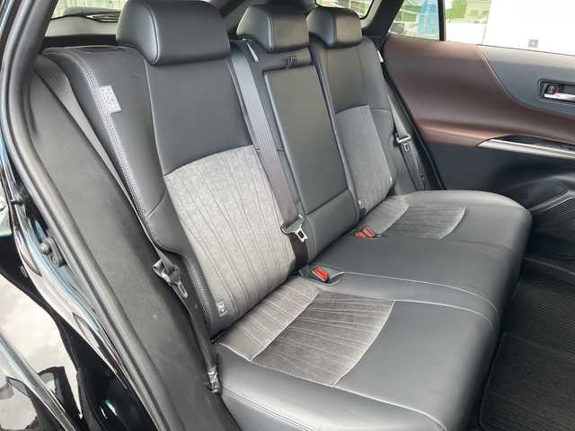 トヨタ ハリアー G 青森県 2024(令6)年 2.7万km ブラック ワンオーナー/４WD/純正SDナビ/（BT／AM／FM／DVD）/バックカメラ/黒レザーシート/パワーシート（運転席）/ステアリングスイッチ/クルーズコントロール/LEDヘッドライト/オートマチックハイビーム/デジタルインナーミラー/ドライブレコーダー（前後）/ETC2.0/スペアキー1本/エンジンスターター/保証書/取り扱い説明書