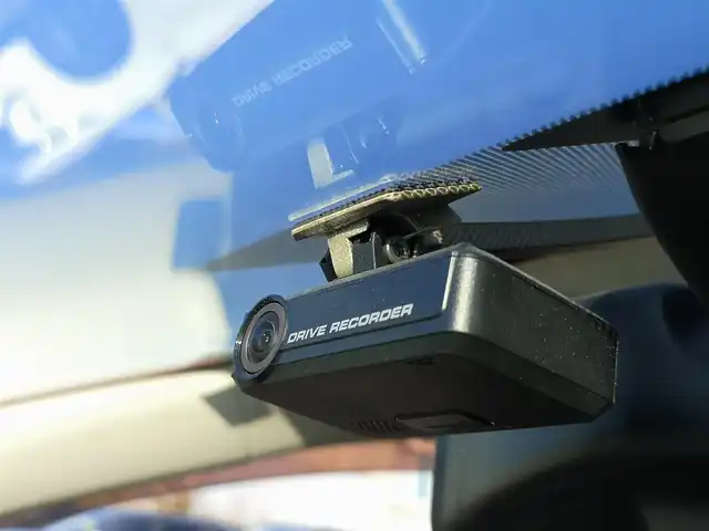 日産 ノート e－パワー メダリスト 茨城県 2016(平28)年 4.2万km ガーネットレッド 純正ナビ/【iPod・SD・AM・FM・TV・ウォークマン・USB・BT・CD・DVD・VTR・AUX】/スマートルームミラー/全方位カメラ/ETC/前方ドラレコ/前後コーナーセンサー/オートライト/Fフォグ/LEDライト/純正フロアマット/純正アルミホイール/横滑り防止装置/衝突被害軽減システム