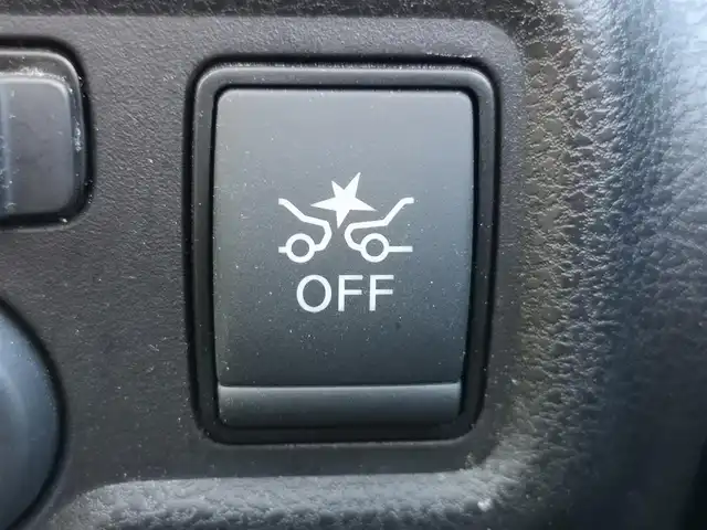 日産 ノート e－パワー メダリスト 茨城県 2016(平28)年 4.2万km ガーネットレッド 純正ナビ/【iPod・SD・AM・FM・TV・ウォークマン・USB・BT・CD・DVD・VTR・AUX】/スマートルームミラー/全方位カメラ/ETC/前方ドラレコ/前後コーナーセンサー/オートライト/Fフォグ/LEDライト/純正フロアマット/純正アルミホイール/横滑り防止装置/衝突被害軽減システム