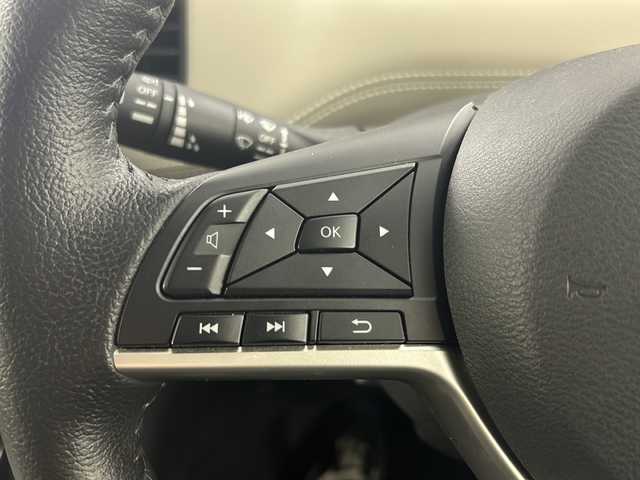 日産 セレナ e－パワー ハイウェイスター V 愛知県 2018(平30)年 3.6万km ブリリアントホワイトパール 純正SDナビ【Bluetooth CD DVD SD フルセグ　品番：MM518D-L】/アラウンドビューモニター/デジタルインナーミラー/ビルトインETC/プロパイロット/衝突軽減/レーンキープアシスト/前後コーナーセンサー/シートヒーター/オートパーキング/ステアリングヒーター/ハンズフリーオートスライドドア/両側パワースライドドア/リアサンシェード/純正ドライブレコーダー/純正フロアマット/15インチ純正アルミホイール/禁煙車