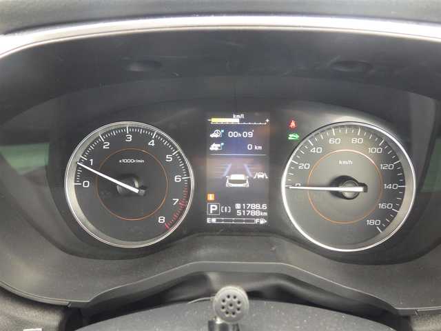 スバル インプレッサ ＸＶ 2．0i－S アイサイト 千葉県 2018(平30)年 5.2万km クリスタルブラックシリカ 225/55R18/ワンオーナー　/社外ナビAVN-R8（ＣＤ・ＤＶＤ・フルセグ・ＢＴ・ＵＳＢ）/バックカメラ　/ＥＴＣ　/アイサイトｖｅｒ２/・プリクラッシュブレーキ/・アダブティブクルーズコントロール/・ＡＴ誤発進抑制制御/・ふらつき警報/・レーンキープアシスト/横滑り防止/ダウンヒルアシスト/アイドリングストップ/ブラインドスポットモニター/前席パワーシート/電動パーキング/純正フロアマット/純正１８インチAW/オートライト/LEDヘッドライト/フォグライト/スマートキー/プッシュスタート/スペアキー1本/保証書/取扱説明書