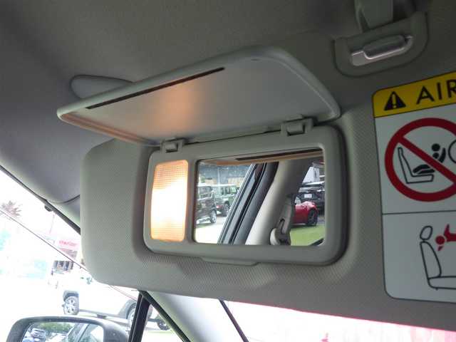 スバル インプレッサ ＸＶ 2．0i－S アイサイト 千葉県 2018(平30)年 5.2万km クリスタルブラックシリカ 225/55R18/ワンオーナー　/社外ナビAVN-R8（ＣＤ・ＤＶＤ・フルセグ・ＢＴ・ＵＳＢ）/バックカメラ　/ＥＴＣ　/アイサイトｖｅｒ２/・プリクラッシュブレーキ/・アダブティブクルーズコントロール/・ＡＴ誤発進抑制制御/・ふらつき警報/・レーンキープアシスト/横滑り防止/ダウンヒルアシスト/アイドリングストップ/ブラインドスポットモニター/前席パワーシート/電動パーキング/純正フロアマット/純正１８インチAW/オートライト/LEDヘッドライト/フォグライト/スマートキー/プッシュスタート/スペアキー1本/保証書/取扱説明書