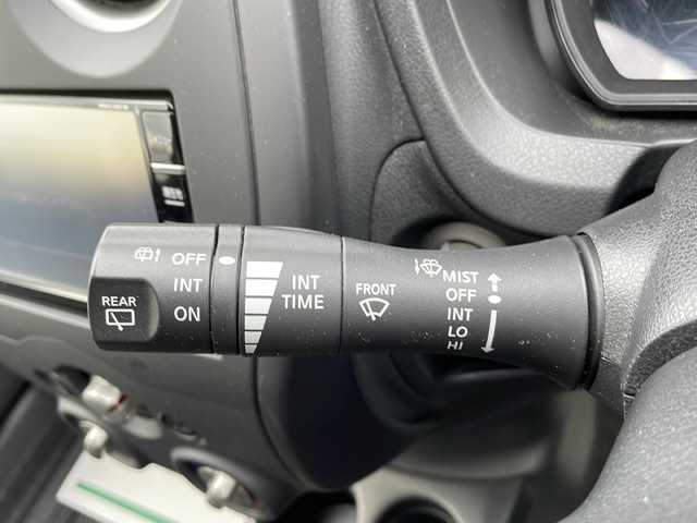日産 ノート X 山形県 2018(平30)年 2.9万km ガーネットレッド 禁煙車/エマージェンシーブレーキ/レーンディパーチャーウォーニング/インテリジェントルームミラー/アラウンドビューモニター/純正ナビ(CD.DVD.BT.AUX)/フルセグ/ETC/ドライブレコーダー/ヘッドライトレベライザー/アイドリングストップ/横滑り防止/プッシュスタート/スマートキー