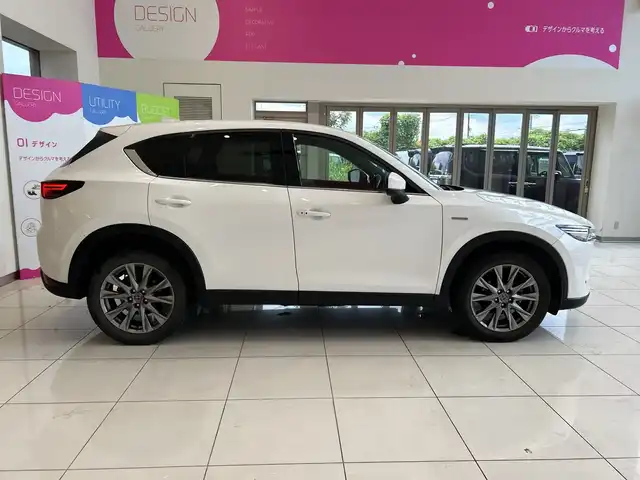 マツダ ＣＸ－５ XD 100周年特別記念車 埼玉県 2021(令3)年 4.6万km スノーフレイクホワイトパールマイカ i-ACTIVSENSE/メーカーナビ/ BT/フルセグ/USB/全方位カメラ/前後コーナーセンサー/革シート/シートヒーター/エアシート/パワーシート/パワーバックドア/純正19インチアルミホイール/LEDヘッドライト/BOSEサウンドシステム/ステアリングヒーター/オートブレーキホールド/ETC/スマートキー×2/禁煙車