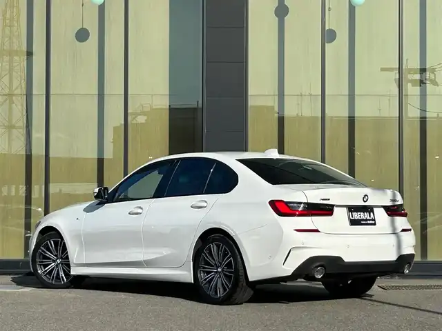 ＢＭＷ ３２０ｄ 石川県 2020(令2)年 6万km 白 4WD/衝突軽減ブレーキ/ハイライン/コンフォートＰＫＧ/純正メモリナビ/バック/フロント/サイド/全周囲カメラ/Bluetooth/アダプティブクルーズコントロール/電動格納ミラー/ブラインドスポットモニター/クリアランスソナー/レーンキープアシスト/電動トランク/アンビエントライト/オートライト/オートマチックハイビーム/ＬＥＤライト/茶革シート/パワーシート/メモリーシート/シートヒーター/ETC/ワイヤレスチャージャー/パドルシフト
