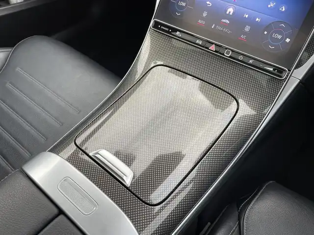 メルセデス・ベンツ Ｍ・ベンツ Ｃ２００ ステーションワゴン アバンギャルドAMGライン 東京都 2022(令4)年 2.5万km カバンサイトブルー パノラマルーフ/レザーエクスクルーシブ/純正ナビ/フルセグＴＶ/３６０°カメラ/パワーバックドア/ＨＵＤ/ＡＣＣ/ＢＳＭ/レーンキープ/前後ドラレコ/シートヒーター