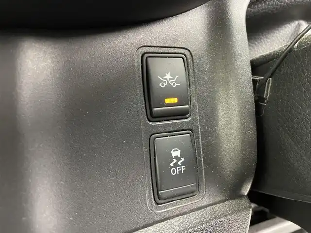 日産 セレナ ハイウェイスター 富山県 2016(平28)年 5.1万km アズライトブルー 純正ナビ(FM/AM/CD/DVD/BT/USB)/フルセグTV/全方位カメラ/パーキングアシスト/フリップダウンモニター/両側パワースライドドア/オートハンズフリースライドドア/社外AW付冬タイヤ車載/ETC/クルーズコントロール/プッシュスタート/スマートキー/スペアキー1本/アイドリングストップ/ステアリングスイッチ/純正フロアマット/衝突被害軽減システム/前後コーナーセンサー/純正LEDヘッドライト/純正16インチAW/純正ドアバイザー