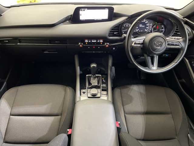 マツダ マツダ３ファストバック 15S ツーリング 愛媛県 2020(令2)年 3.4万km スノーフレイクホワイトパールマイカ 純正ナビ/Bluetooth/フルセグ/USB/全周囲カメラ/レーダークルーズコントロール/衝突被害軽減ブレーキ/レーンキープアシスト/前後コーナーセンサー/ブラインドスポットモニター/LEDヘッドライト/オートマチックハイビーム/オートライト/ETC/プッシュスタート/スペアキー/取扱説明書