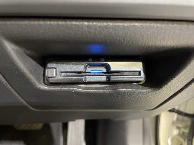 マツダ マツダ３ファストバック 15S ツーリング 愛媛県 2020(令2)年 3.4万km スノーフレイクホワイトパールマイカ 純正ナビ/Bluetooth/フルセグ/USB/全周囲カメラ/レーダークルーズコントロール/衝突被害軽減ブレーキ/レーンキープアシスト/前後コーナーセンサー/ブラインドスポットモニター/LEDヘッドライト/オートマチックハイビーム/オートライト/ETC/プッシュスタート/スペアキー/取扱説明書