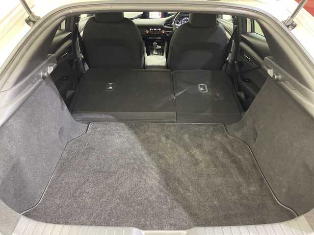 マツダ マツダ３ファストバック 15S ツーリング 愛媛県 2020(令2)年 3.4万km スノーフレイクホワイトパールマイカ 純正ナビ/Bluetooth/フルセグ/USB/全周囲カメラ/レーダークルーズコントロール/衝突被害軽減ブレーキ/レーンキープアシスト/前後コーナーセンサー/ブラインドスポットモニター/LEDヘッドライト/オートマチックハイビーム/オートライト/ETC/プッシュスタート/スペアキー/取扱説明書