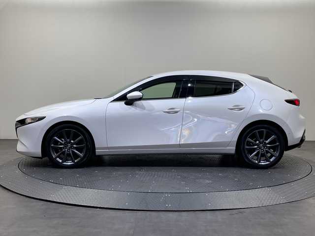 マツダ マツダ３ファストバック 15S ツーリング 愛媛県 2020(令2)年 3.4万km スノーフレイクホワイトパールマイカ 純正ナビ/Bluetooth/フルセグ/USB/全周囲カメラ/レーダークルーズコントロール/衝突被害軽減ブレーキ/レーンキープアシスト/前後コーナーセンサー/ブラインドスポットモニター/LEDヘッドライト/オートマチックハイビーム/オートライト/ETC/プッシュスタート/スペアキー/取扱説明書