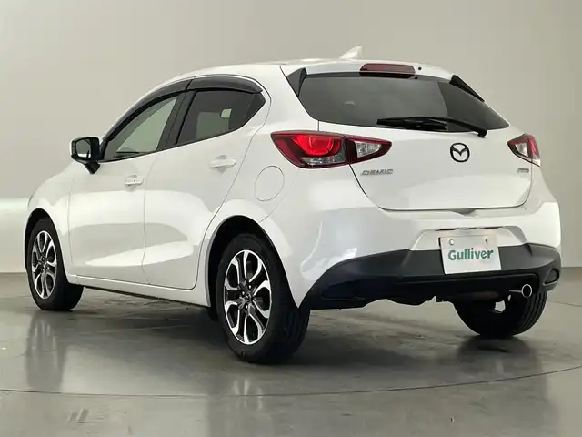 マツダ デミオ XD ツーリング 愛知県 2016(平28)年 8.7万km スノーフレイクホワイトパールマイカ 純正ナビ　シートヒーター　禁煙車　ＨＵＤ　フルセグＴＶ　ＤＶＤ　パドルシフト　USB接続　ドラレコ　ＥＴＣ　衝突軽減　ＬＥＤオートライト　フォグランプ　Bluetooth　クルコン　純正フロアマット　純正１６インチアルミ　プッシュスタート　スマートキー