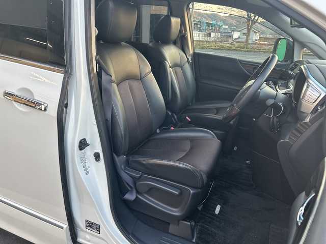 日産 エルグランド 250HWS アーバンクロム 京都府 2015(平27)年 12.2万km ブリリアントホワイトパール 〇Bluetooth/〇ドラレコ/〇デジタルインナーミラー/〇フリップダウンモニター/〇スペアキー/〇純正アルミ