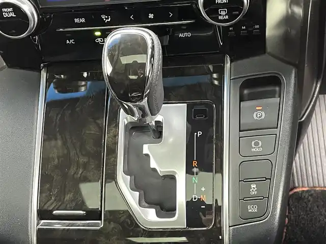 トヨタ アルファード S Aパッケージ タイプブラック 熊本県 2016(平28)年 7万km ホワイトパールクリスタルシャイン ツインムーンルーフ　/純正ナビ（ＣＤ・ＤＶＤ・フルセグ・ＢＴ・ＳＤ）/バックカメラ　/純正フリップダウンモニター　/社外前後ドライブレコーダー　/ビルトインＥＴＣ　/両側パワースライドドア　/前後クリアランスソナー/クルーズコントロール/衝突軽減ブレーキ/横滑り防止/パワーバックドア/ハーフレザーシート/純正フロアマット/純正16インチAW/オートライト/LEDヘッドライト/フォグライト/スマートキー/プッシュスタート/スペアキー1本