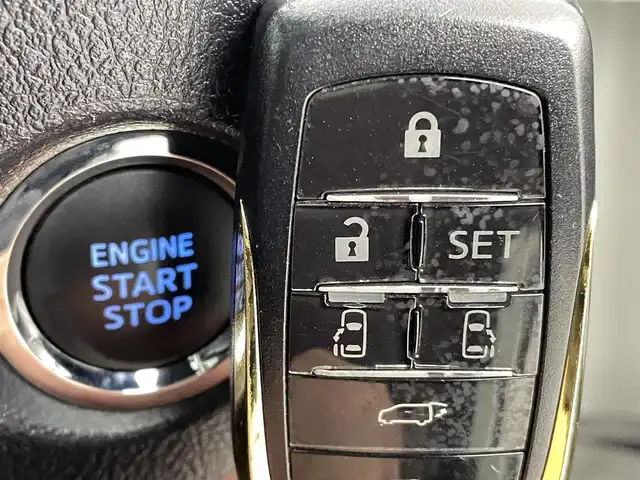 トヨタ アルファード S Aパッケージ タイプブラック 熊本県 2016(平28)年 7万km ホワイトパールクリスタルシャイン ツインムーンルーフ　/純正ナビ（ＣＤ・ＤＶＤ・フルセグ・ＢＴ・ＳＤ）/バックカメラ　/純正フリップダウンモニター　/社外前後ドライブレコーダー　/ビルトインＥＴＣ　/両側パワースライドドア　/前後クリアランスソナー/クルーズコントロール/衝突軽減ブレーキ/横滑り防止/パワーバックドア/ハーフレザーシート/純正フロアマット/純正16インチAW/オートライト/LEDヘッドライト/フォグライト/スマートキー/プッシュスタート/スペアキー1本