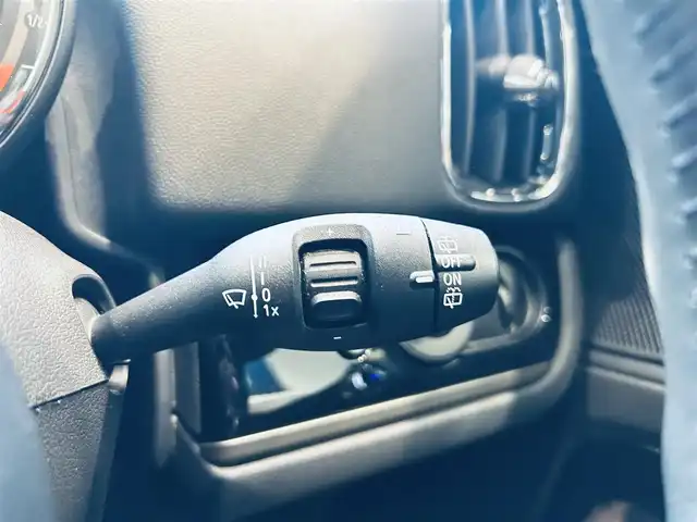 ＭＩＮＩ ミニ クロスオーバー クーパー D 大阪府 2020(令2)年 4万km チリ・レッド ペッパーパッケージ/インテリジェントセーフティ/ワンオーナー/ACC/純正ナビ/バックカメラ/純正17インチAW/LEDヘッドライト/電動リアゲート/クリアランスソナー/パーキングアシスト/ルーフレール/スマートキー