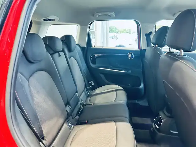 ＭＩＮＩ ミニ クロスオーバー クーパー D 大阪府 2020(令2)年 4万km チリ・レッド ペッパーパッケージ/インテリジェントセーフティ/ワンオーナー/ACC/純正ナビ/バックカメラ/純正17インチAW/LEDヘッドライト/電動リアゲート/クリアランスソナー/パーキングアシスト/ルーフレール/スマートキー