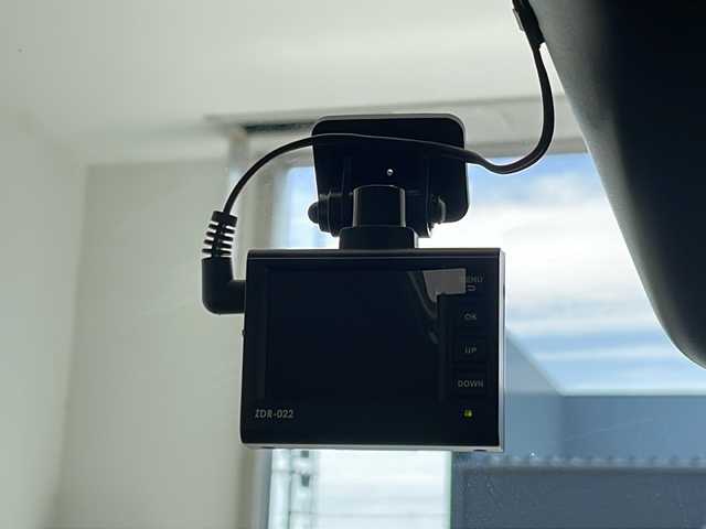 ダイハツ ムーヴ キャンバス G メイクアップ リミテッド　SAⅢ 沖縄県 2019(平31)年 6.7万km パールホワイトⅢ/ファインミントメタリック 2トーン 社外ナビ（CN-E3100）　/（ワンセグTV　Ｂｌｕｔｈｏｏｔｈ接続　アラウンドビューカメラ）/両側パワースライドドア　/ＥＴＣ　/ドライブレコーダー　/スマートアシスト　/ＬＥＤヘッドライト　/オートライト　/スペアキー　/Ｐスタート